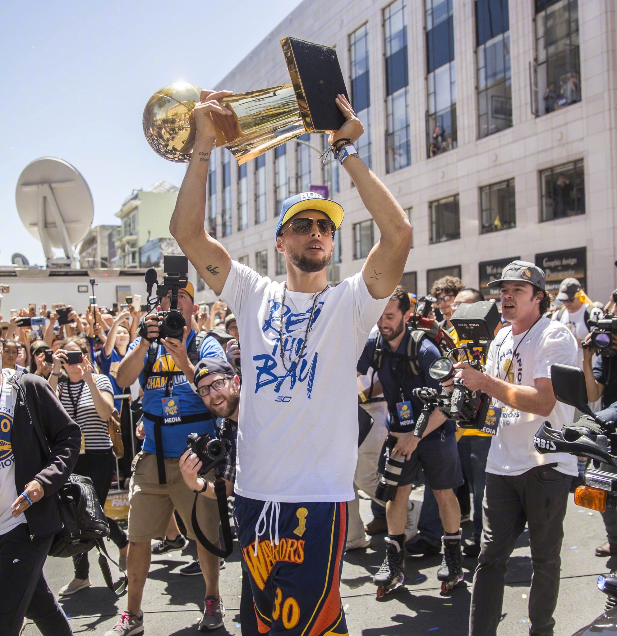 困境中重整 困境中重整